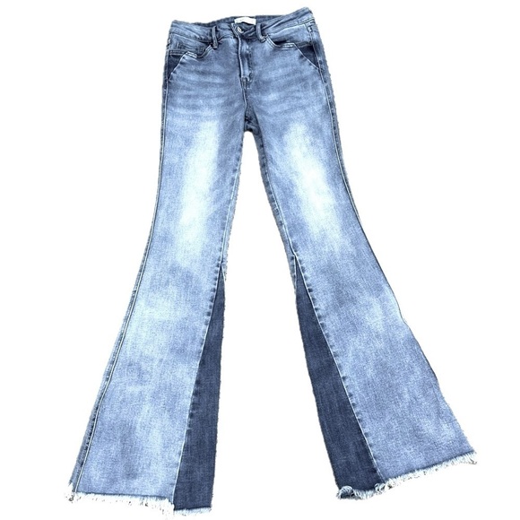 👖💙 ALTAR’D STATE Flare Jeans | Women’s Size 26 | 2-Tone Blue Patchwork, Stretch - Picture 1 of 3